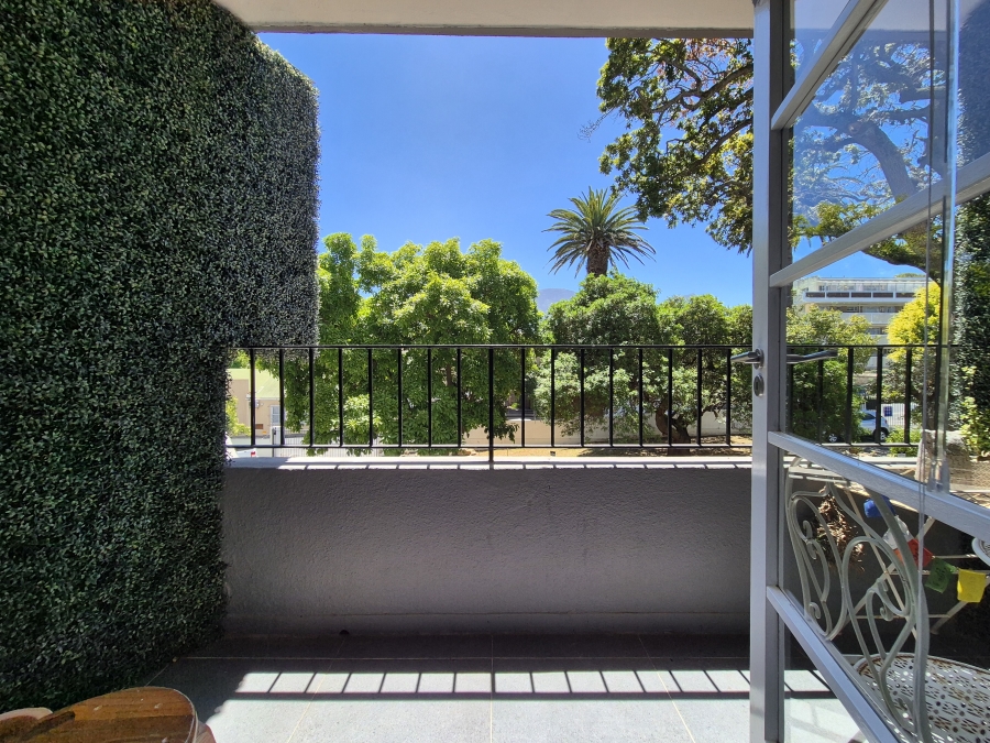 2 Bedroom Property for Sale in Wynberg Upper Western Cape